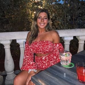 Meet your Posher, Jordyn